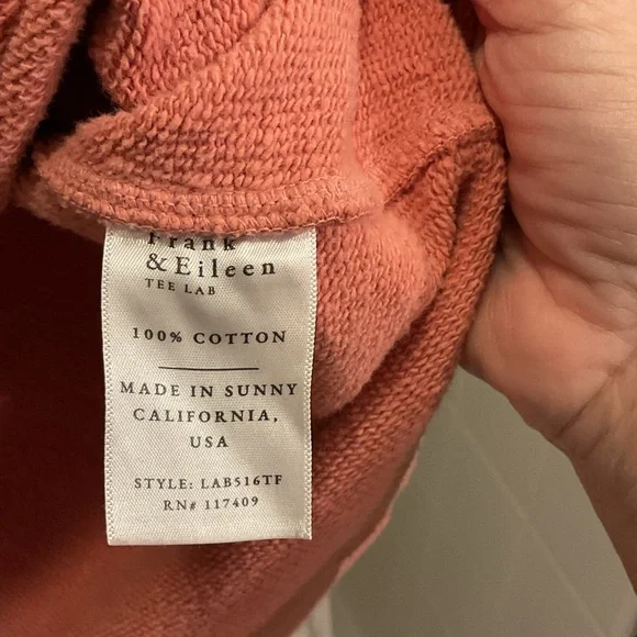 Frank & Eileen ‘Anna’ Triple Fleece Caplet - Picture 4 of 4